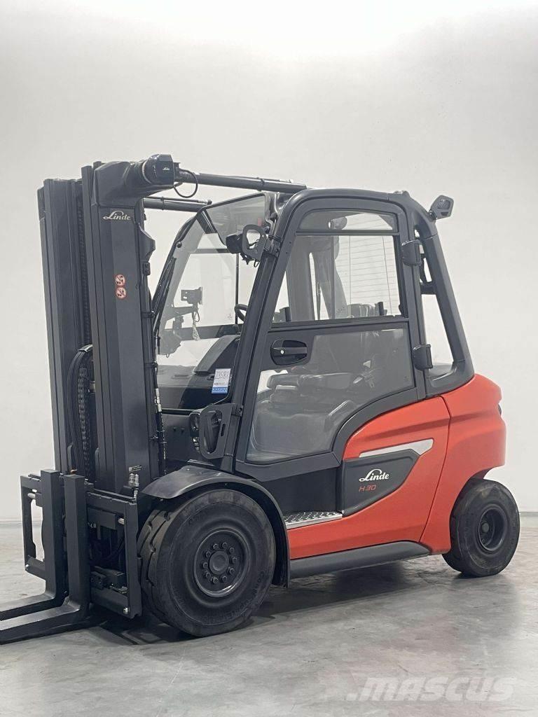 Linde H30D-01-1202 Diesel Stapler