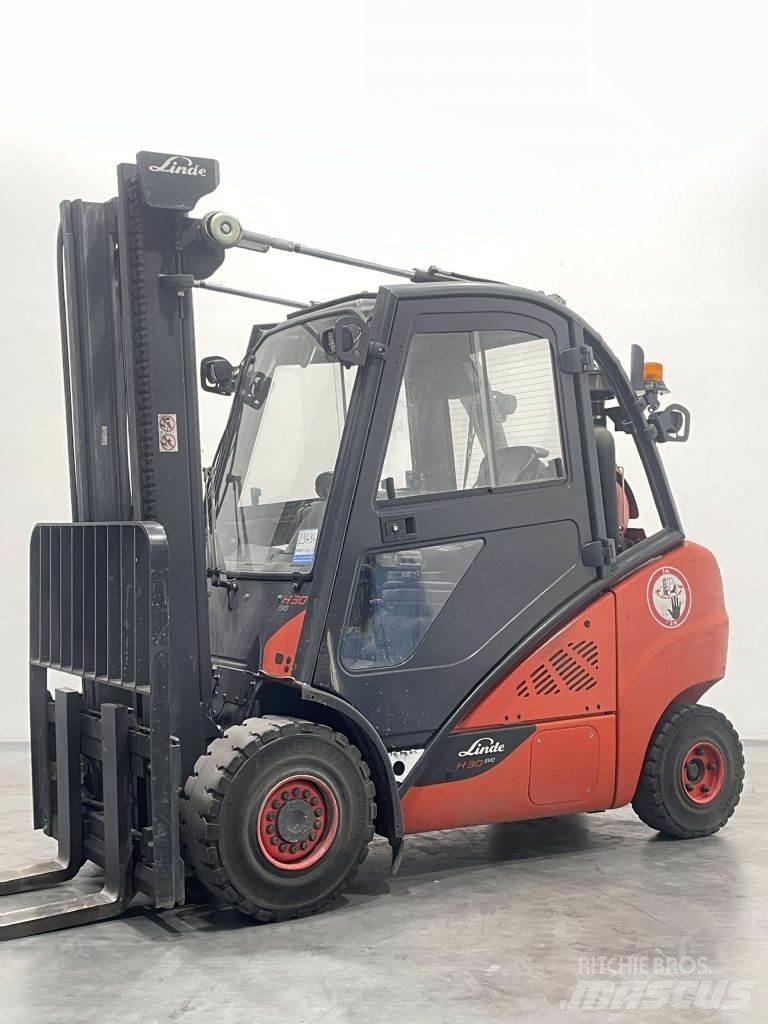 Linde H30T-02-393 Gas Stapler
