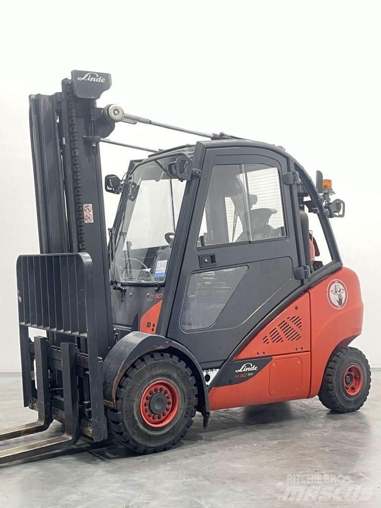 Linde H30T-02-393 Gas Stapler