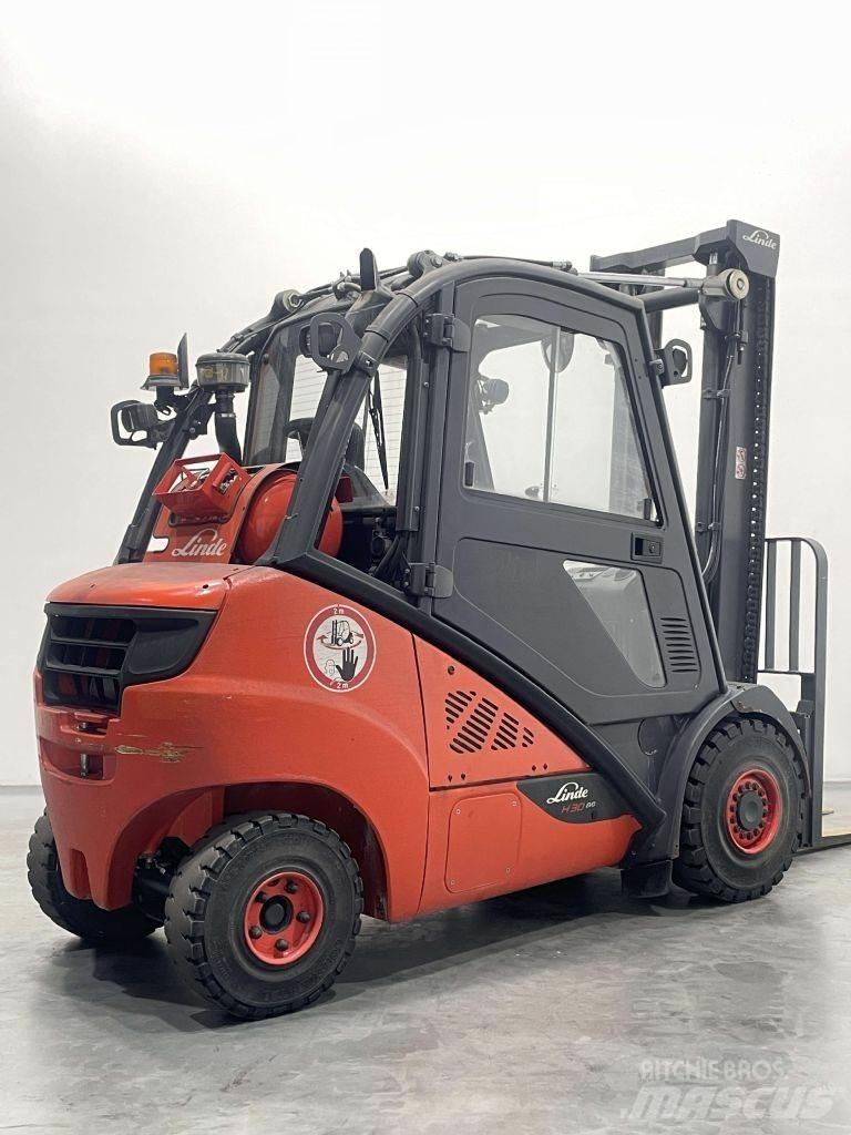 Linde H30T-02-393 Gas Stapler