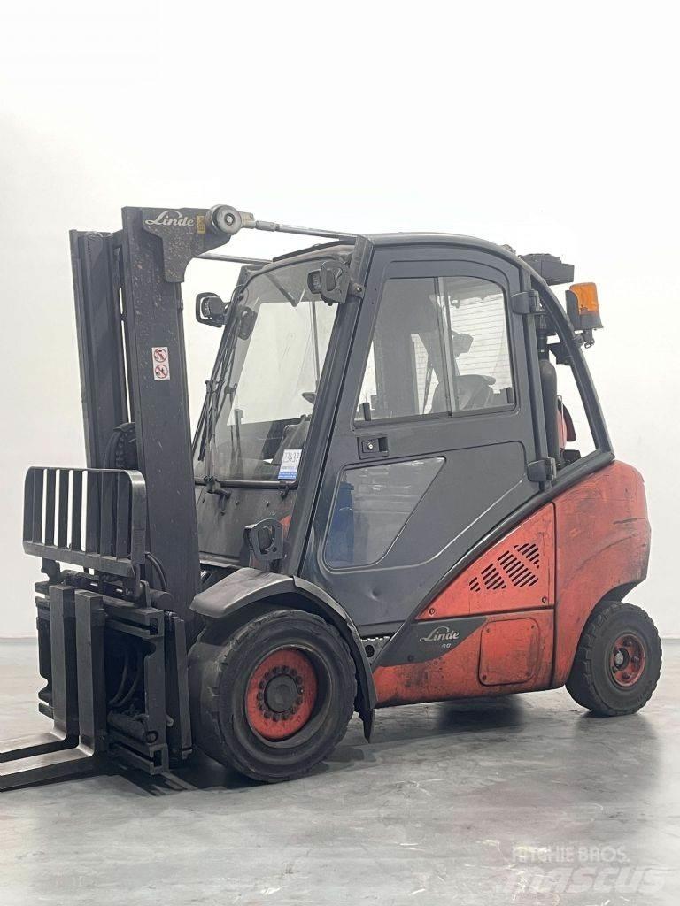 Linde H30T-02-393 Gas Stapler