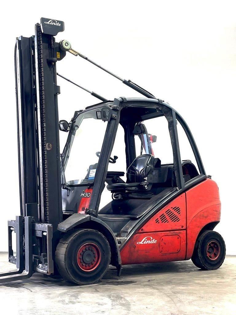 Linde H30T-393 Gas Stapler