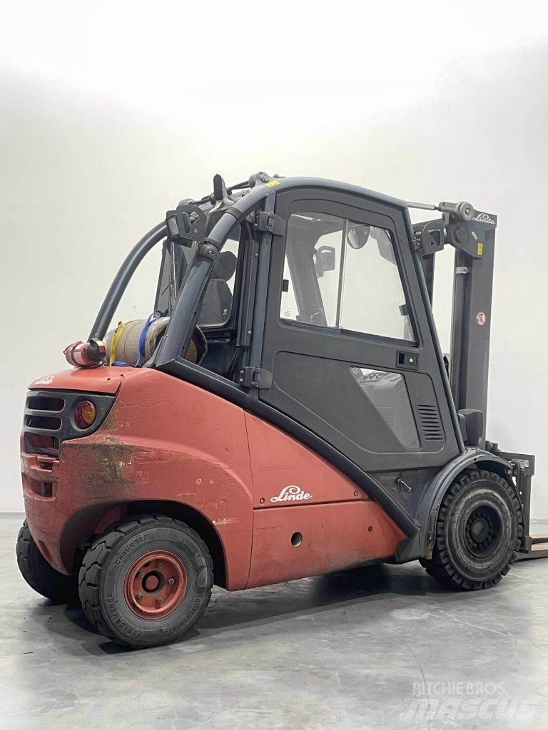 Linde H30T-393 Gas Stapler