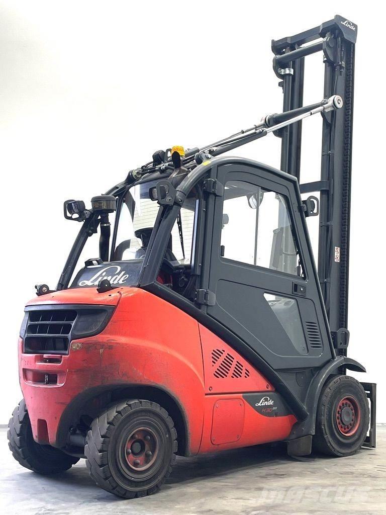 Linde H30T-393-EVO Gas Stapler