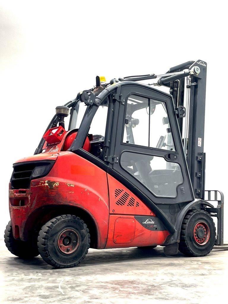 Linde H30T-393-EVO Gas Stapler