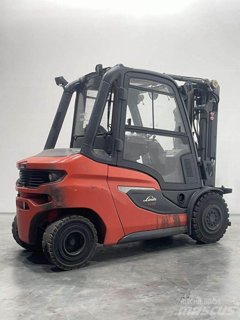 Linde H35D-01-1202 Diesel Stapler