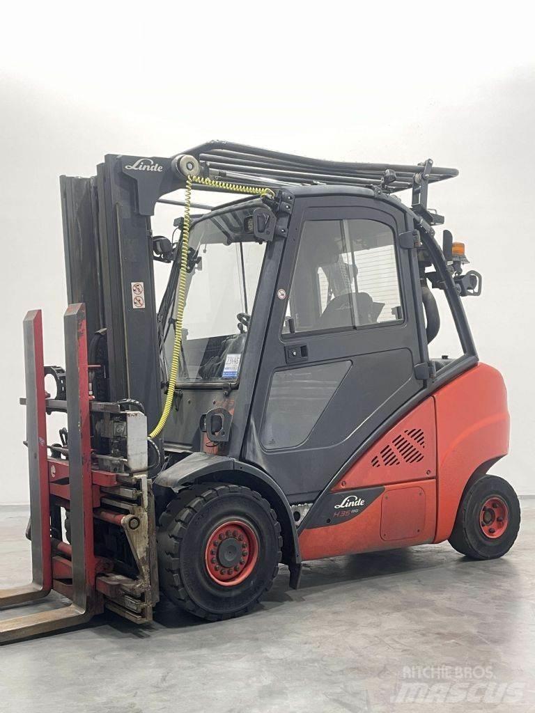 Linde H35D-02-393 Diesel Stapler