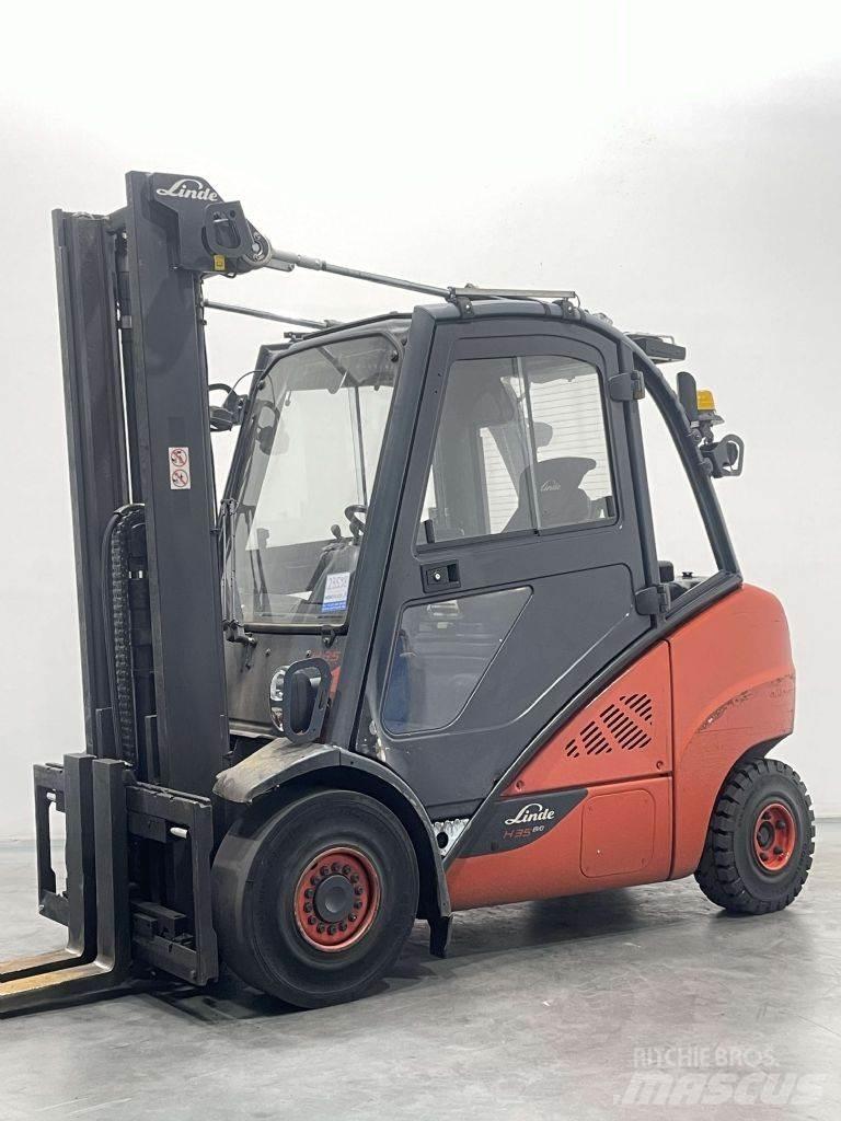 Linde H35D-02-393 Diesel Stapler