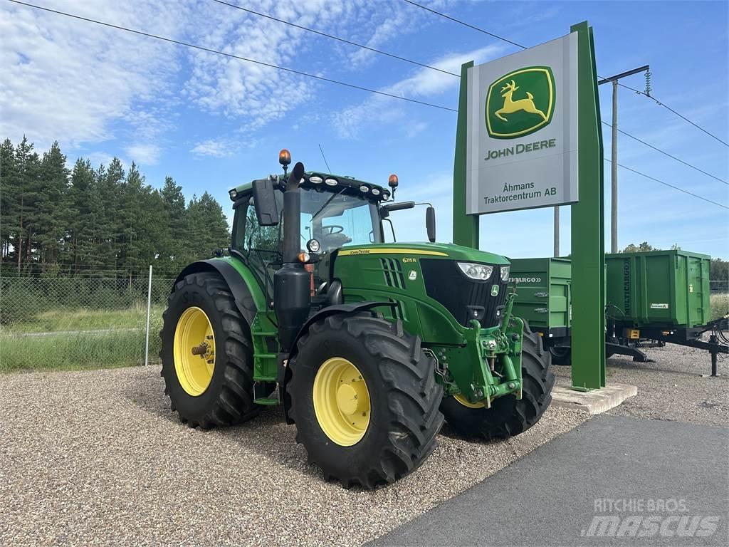 John Deere 6215R Traktoren