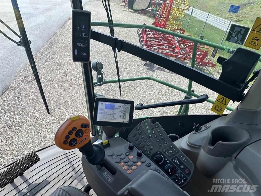 John Deere 8600 Selbstfahrende Häcksler