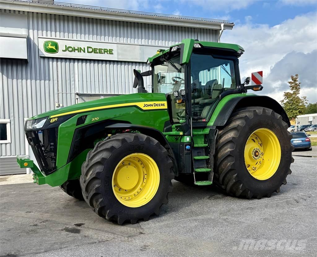 John Deere 8R 370 Traktoren