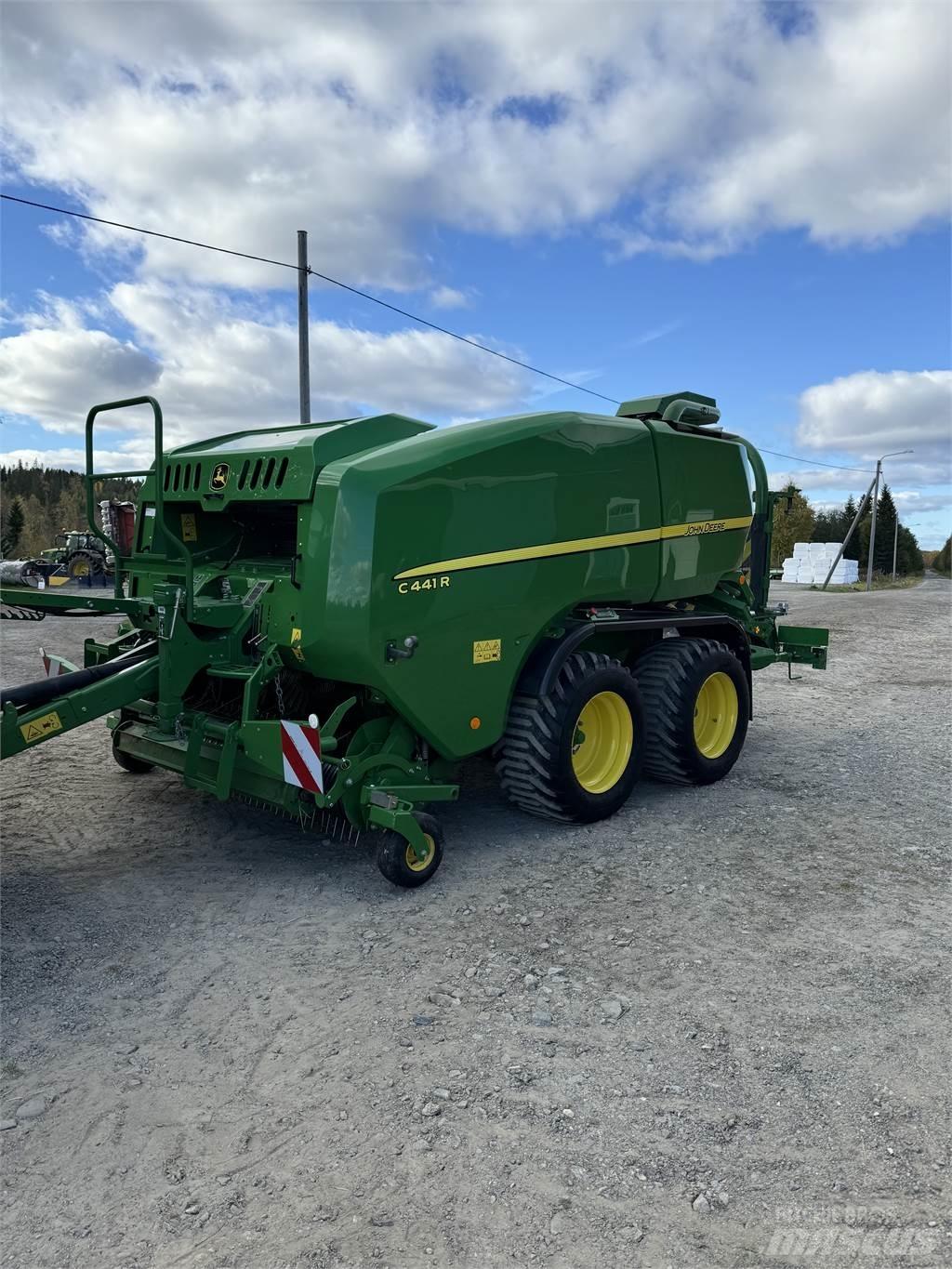 John Deere C441R boggie Sonstige Grünlandgeräte