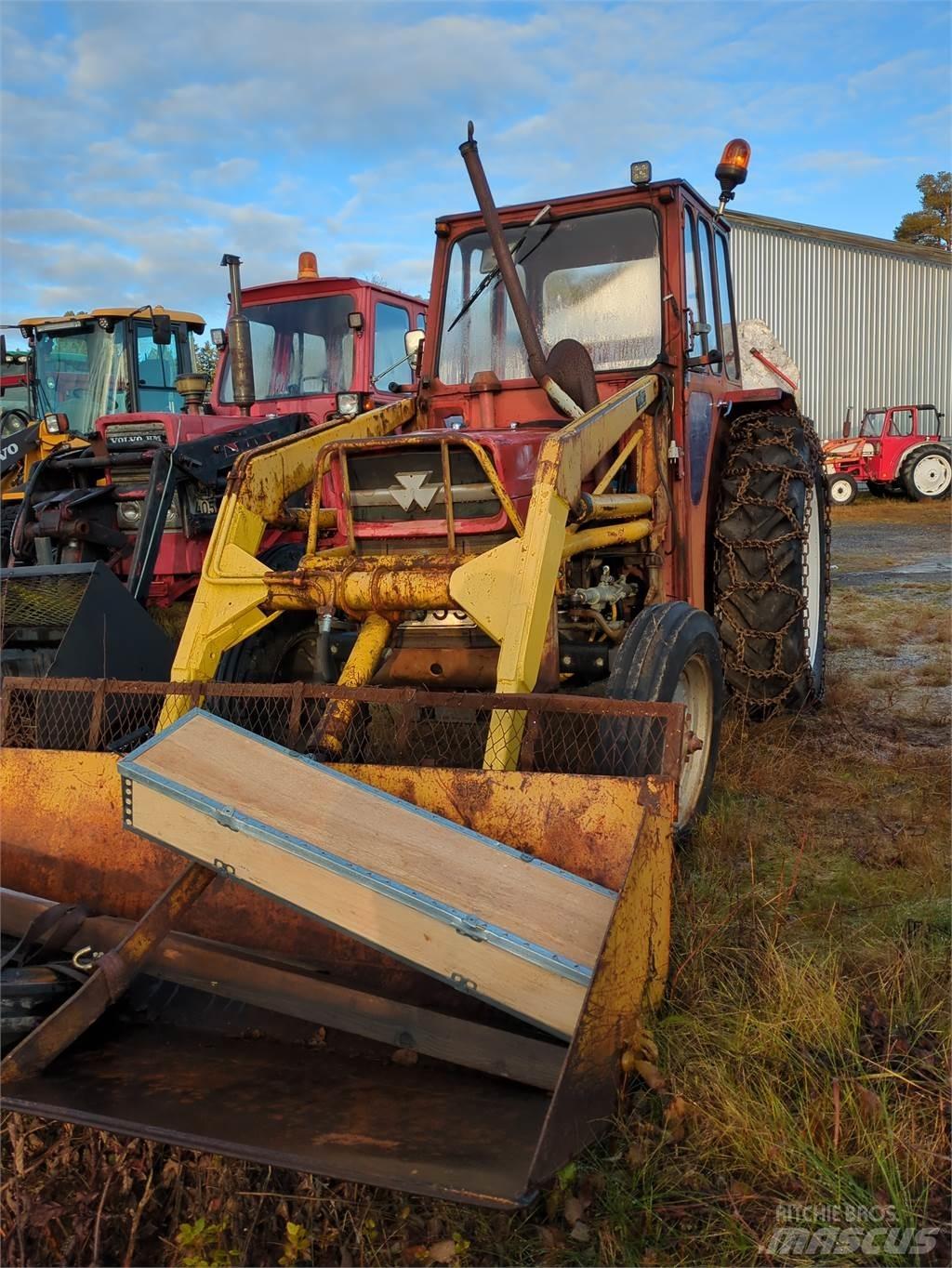 Massey Ferguson 135 Traktoren