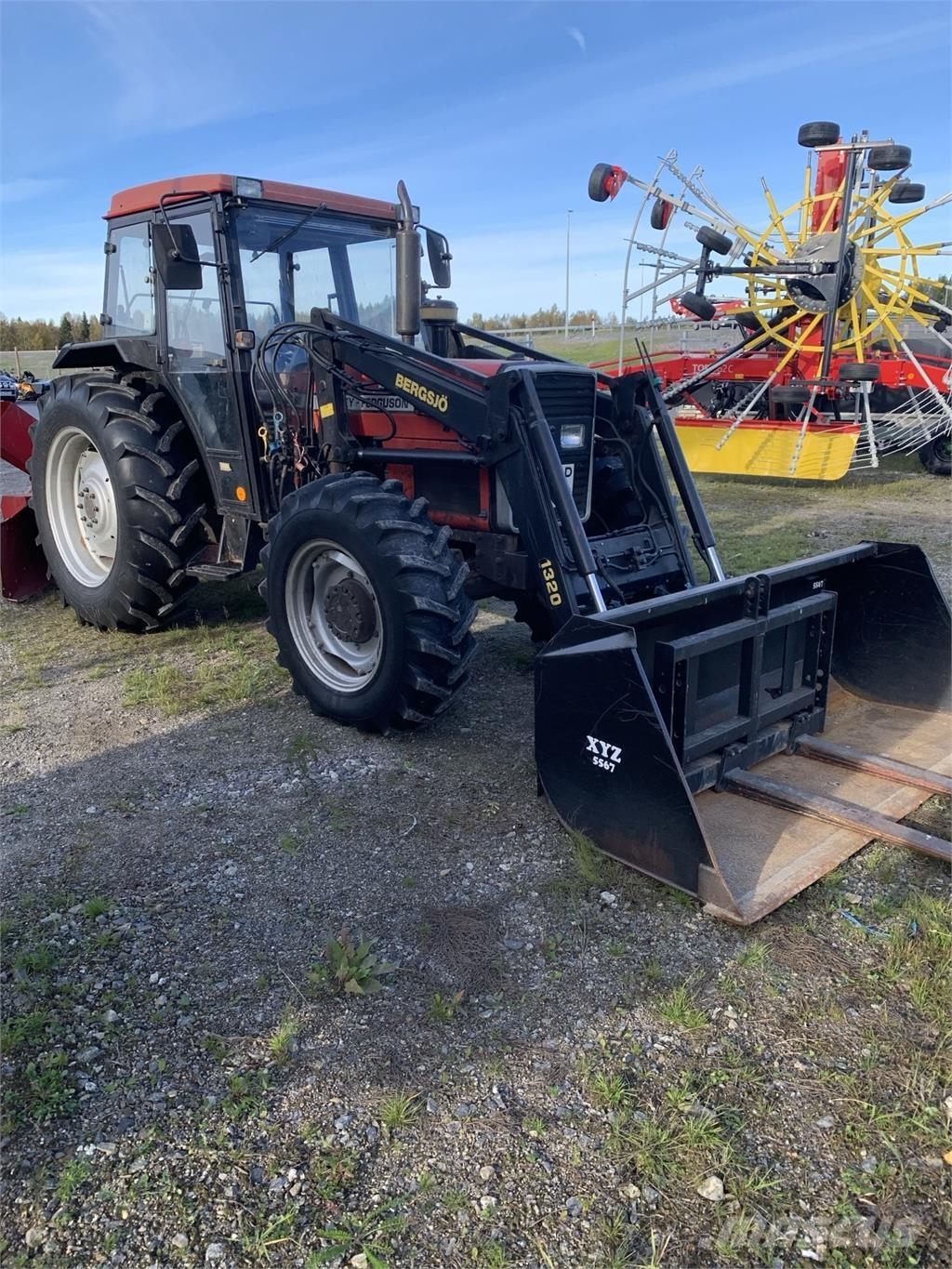 Massey Ferguson 365 4WD Traktoren
