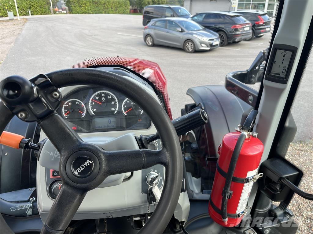 Valtra N174 Traktoren