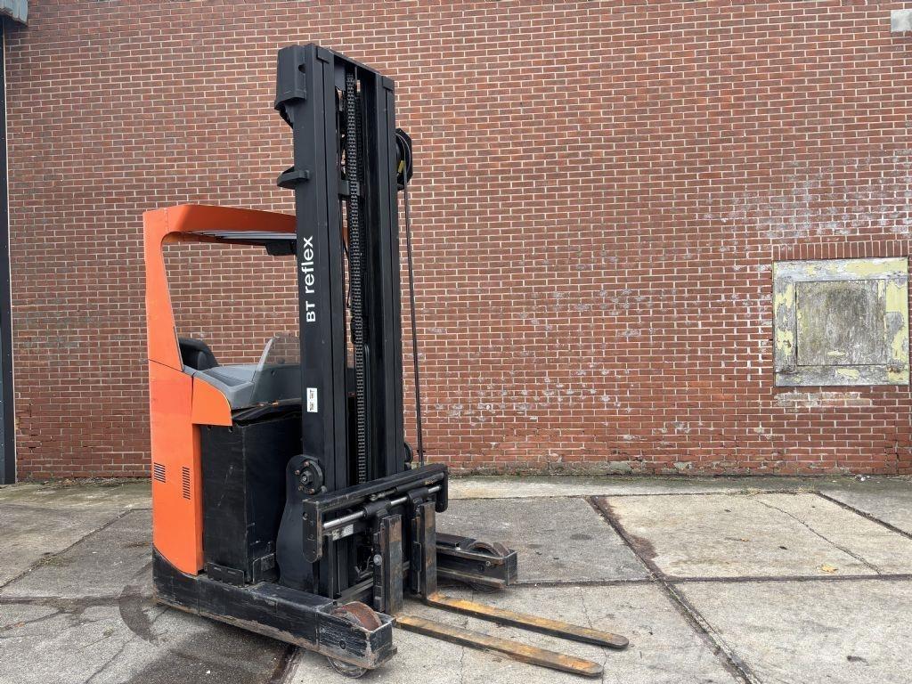 BT RRE 160 Schubmaststapler