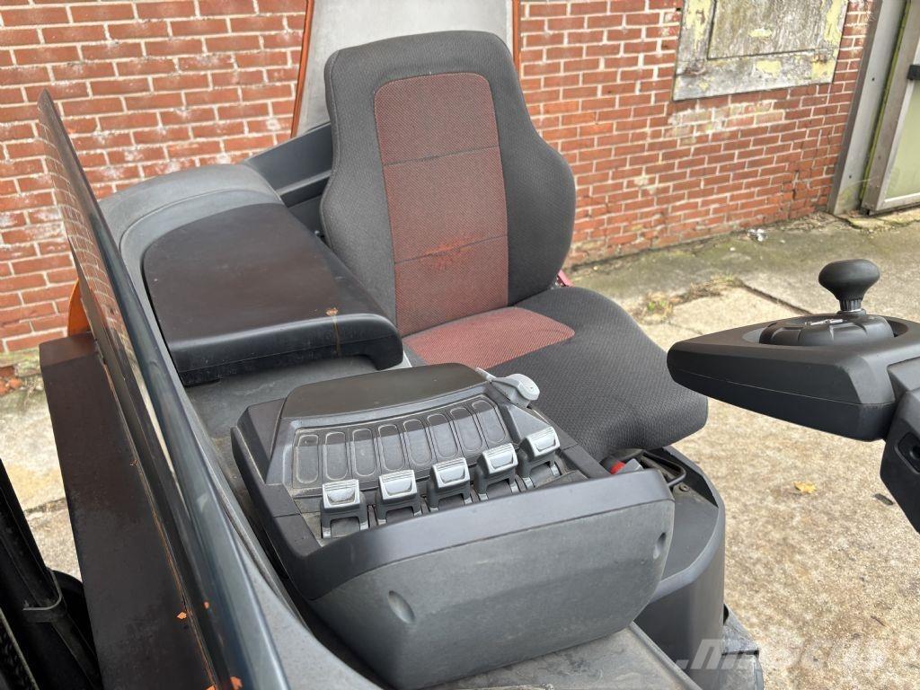 BT RRE 160 Schubmaststapler