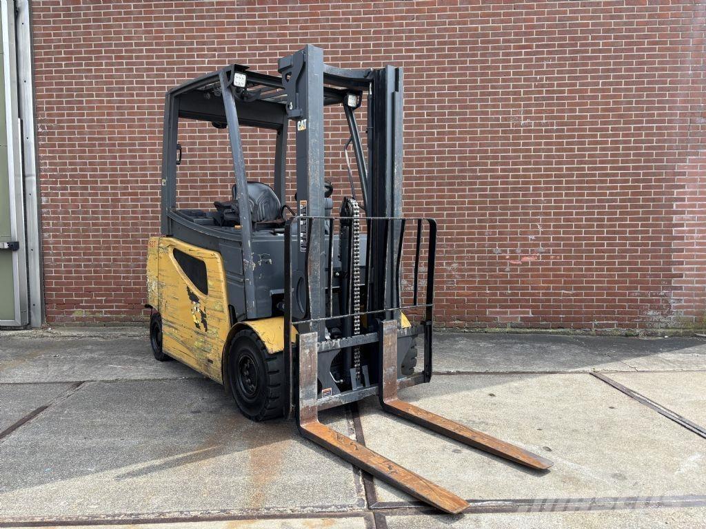 CAT 2EP5000 Elektro Stapler