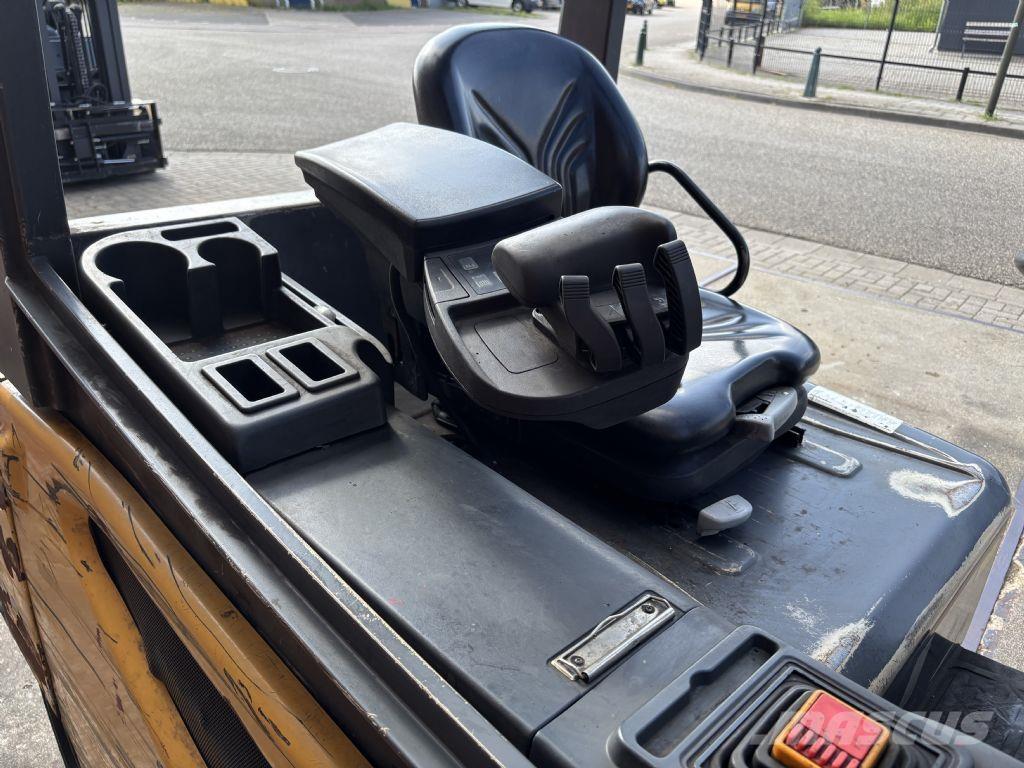 CAT 2EPC5000 Elektro Stapler