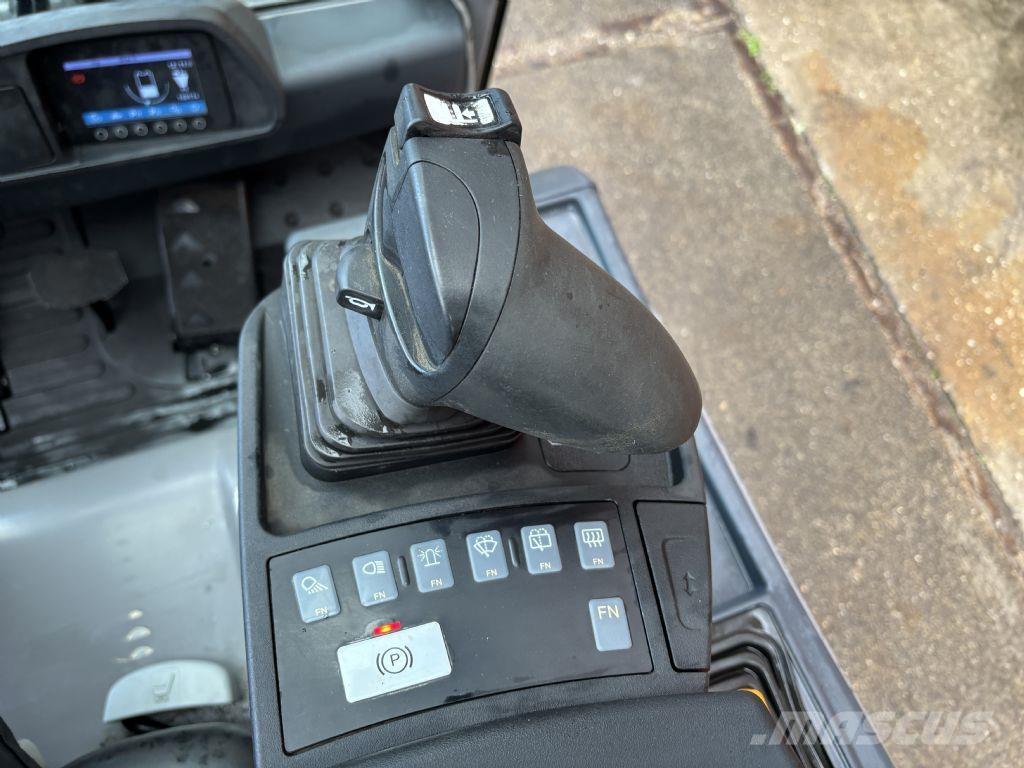 Jungheinrich EFG 216k Elektro Stapler