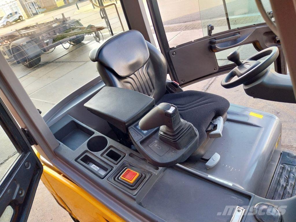 Jungheinrich EFG 320 Elektro Stapler