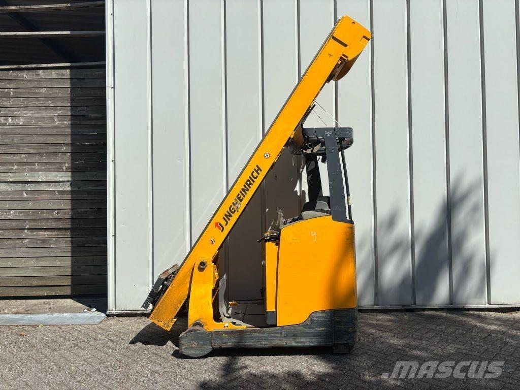 Jungheinrich ETV 216 Schubmaststapler