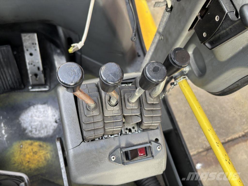 Kalmar DCF 80-6 Diesel Stapler