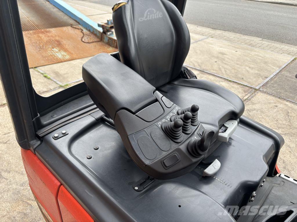 Linde E14-02 Elektro Stapler