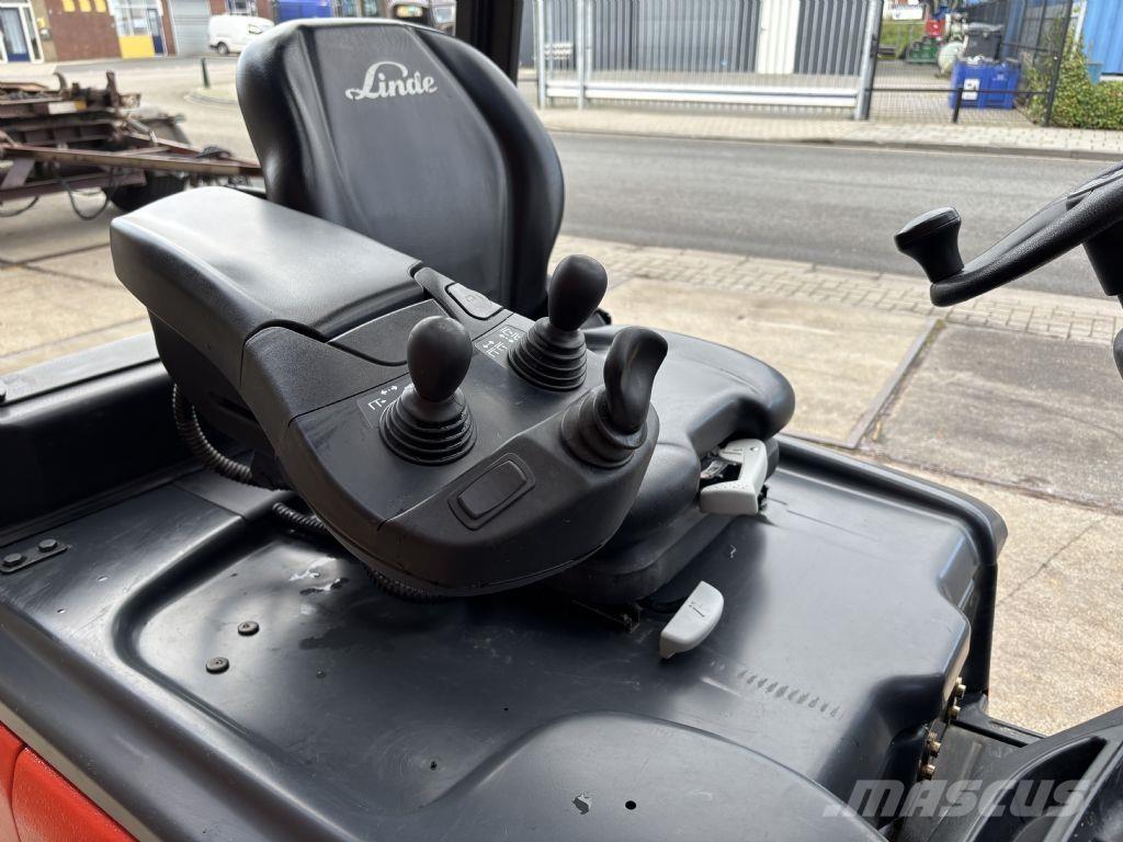 Linde E18PH-02 Elektro Stapler