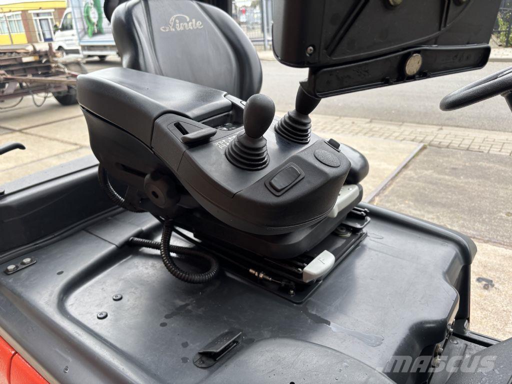 Linde E18PH-02 Elektro Stapler