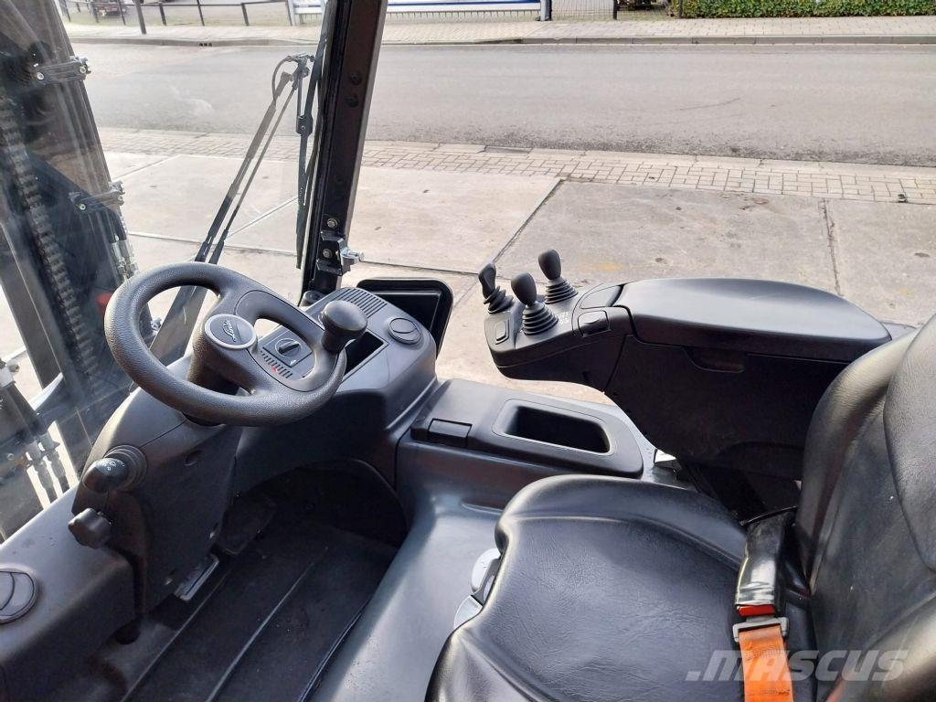 Linde E25-01 Elektro Stapler