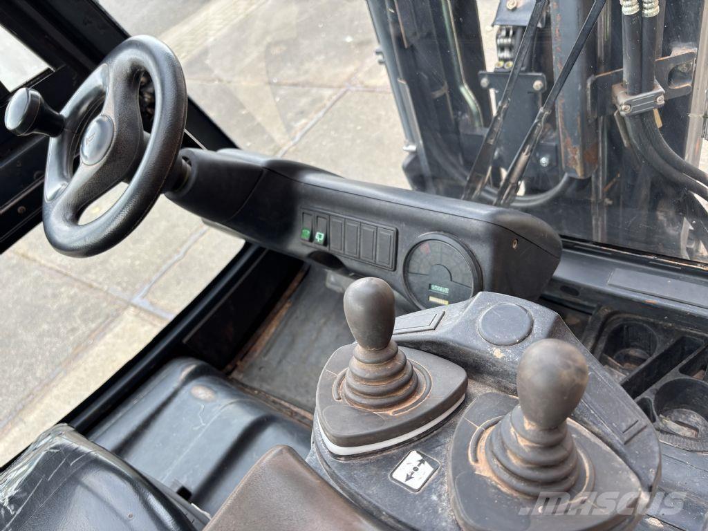 Linde E25 / 02 Elektro Stapler