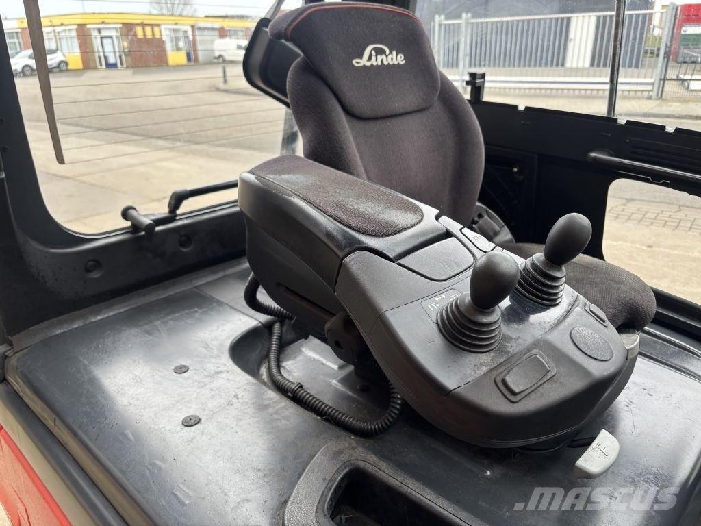Linde E25HL-01/600 Elektro Stapler