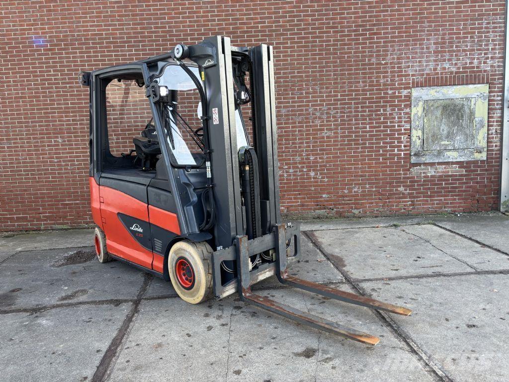 Linde E25HL-01/600 Elektro Stapler