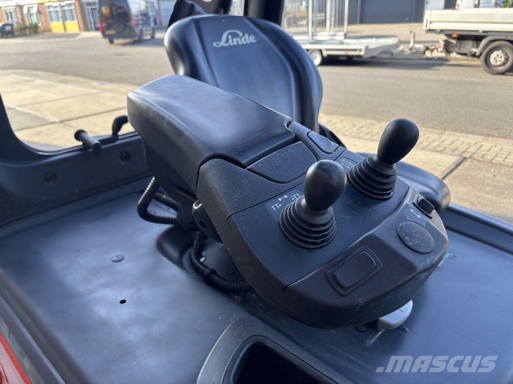 Linde E25HL-01/600 Elektro Stapler