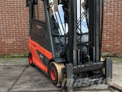 Linde E25L-01 Elektro Stapler