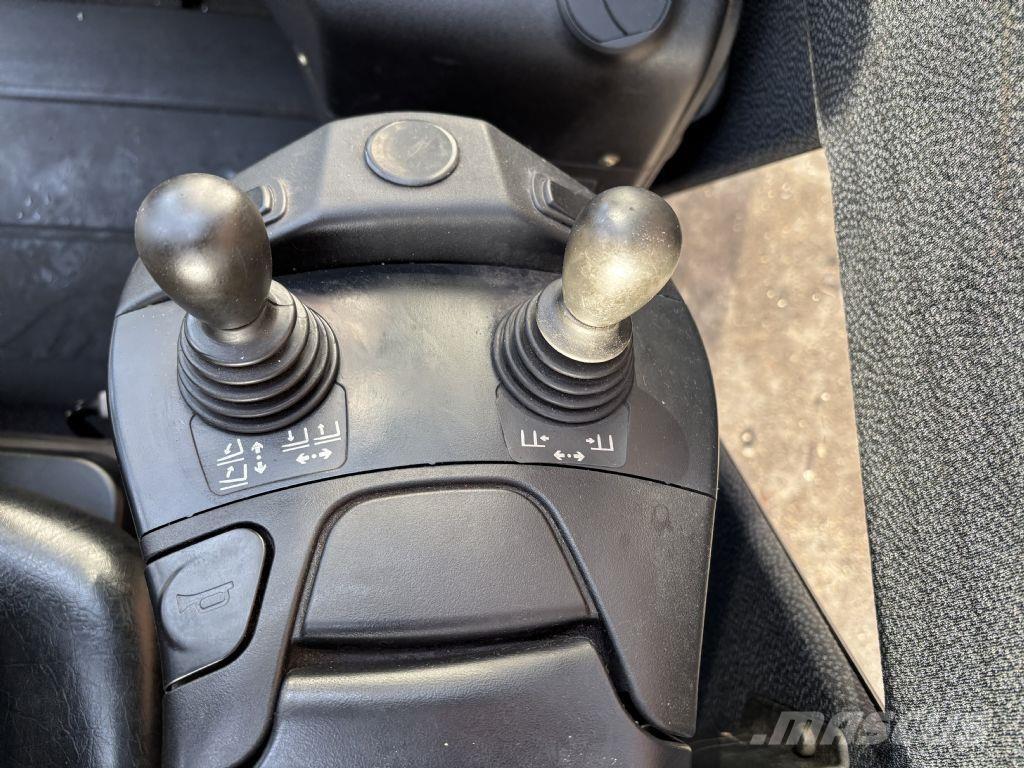 Linde H18D-01 Diesel Stapler