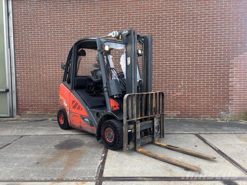 Linde H25D-02 Diesel Stapler