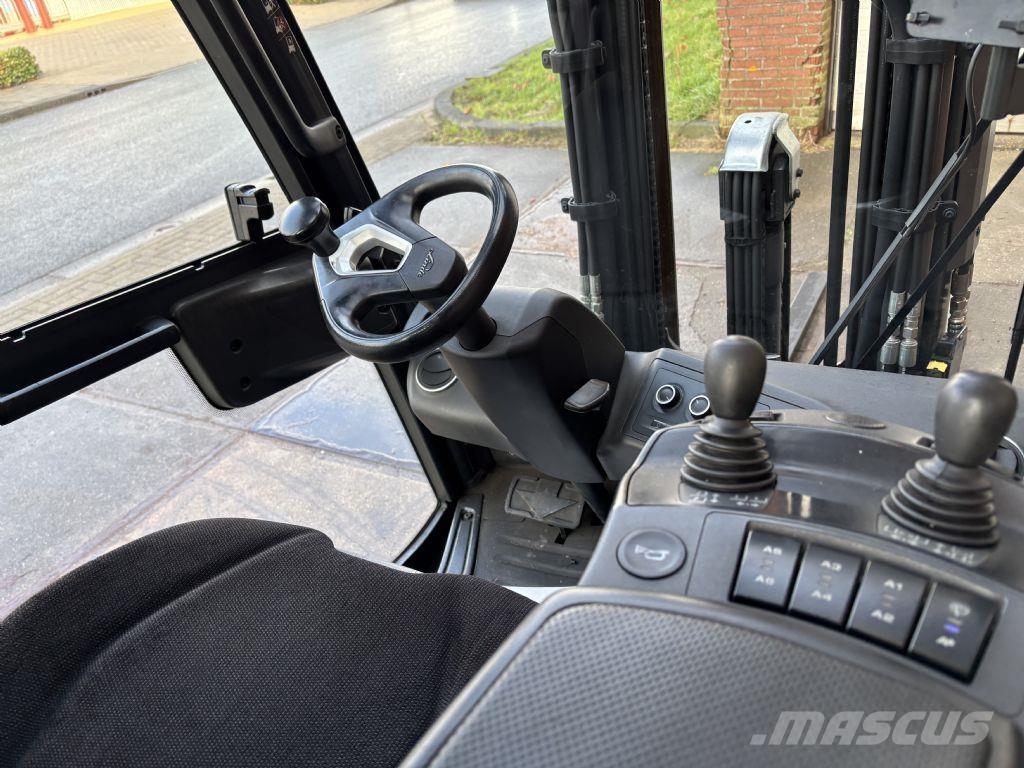 Linde H25T-01 Gas Stapler