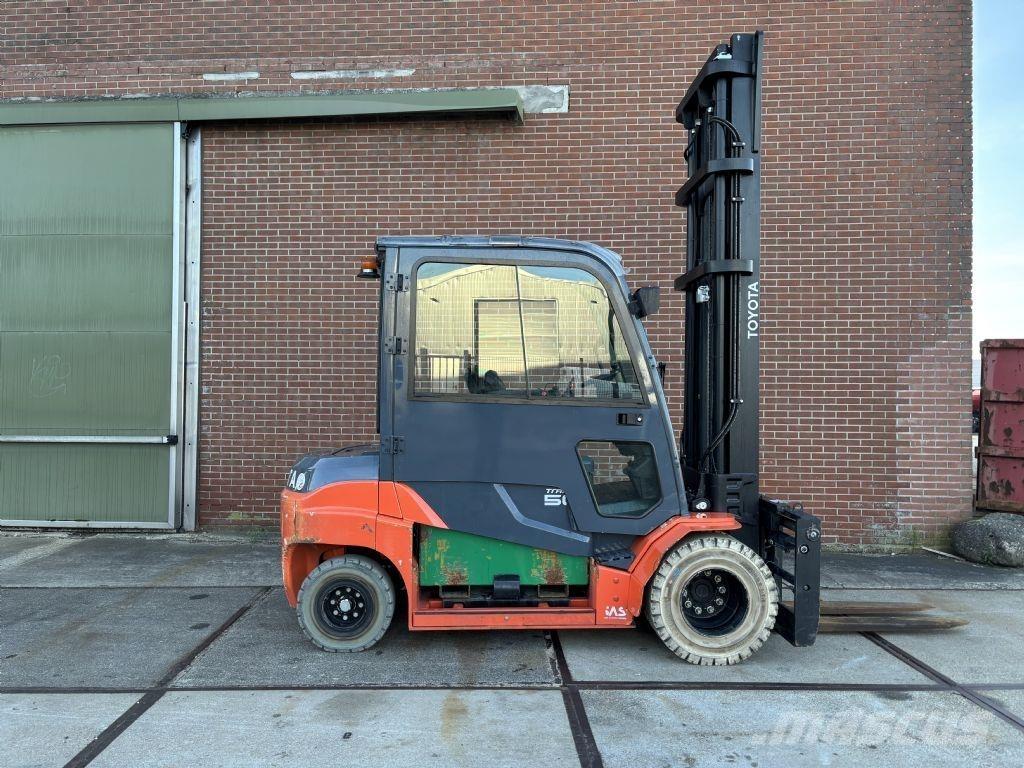 Toyota 8FBMT50 Elektro Stapler
