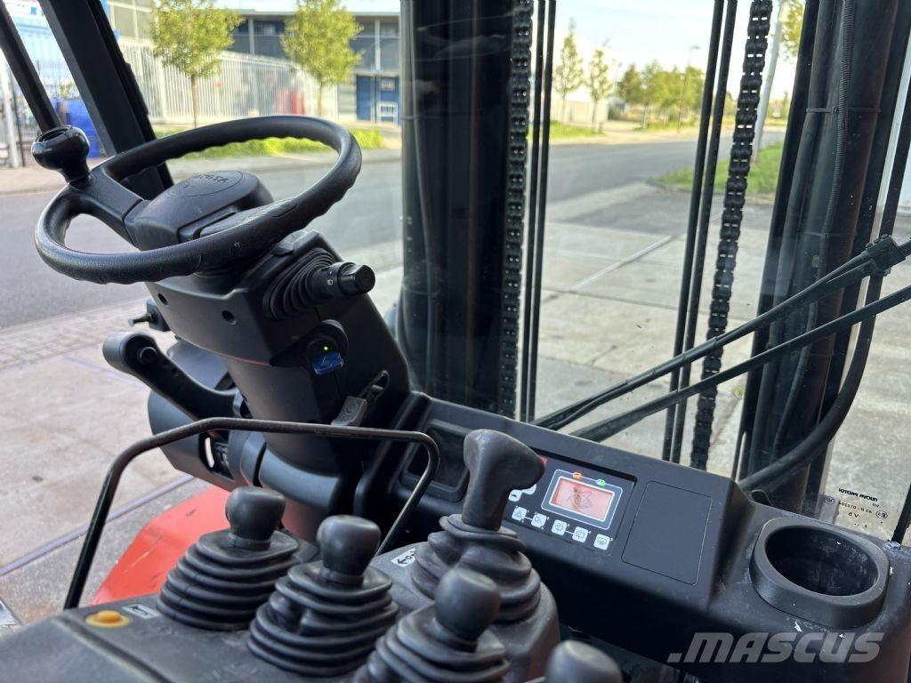 Toyota 8FBMT50 Elektro Stapler