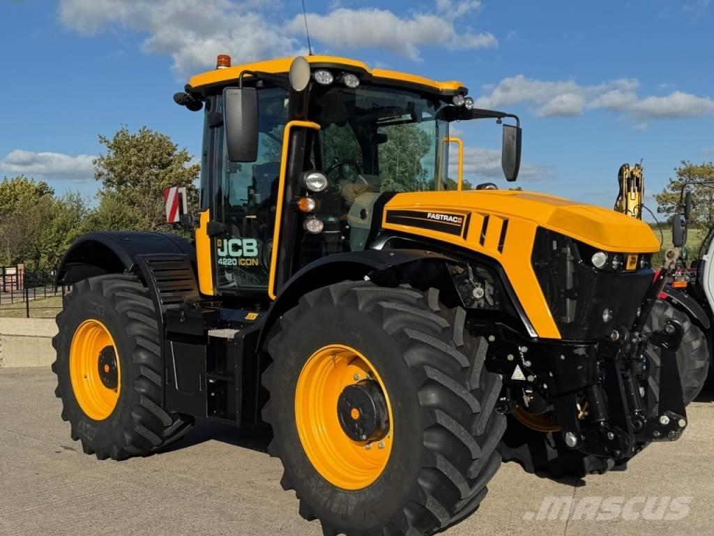 JCB 4220 iCON Traktoren