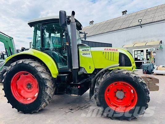 CLAAS ARION 620 C Traktoren