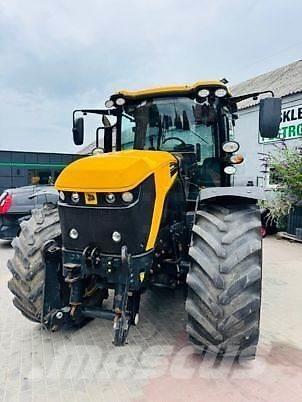 JCB FASTRAC 4220 Traktoren