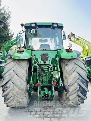John Deere 8310 Traktoren