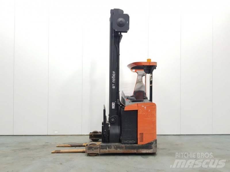 BT RRE160 Schubmaststapler