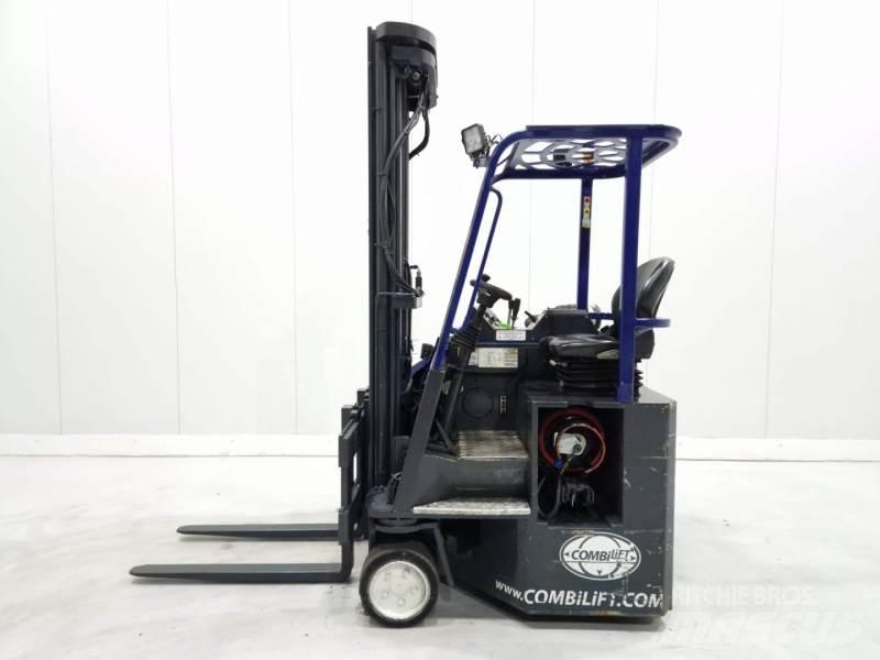 Combilift C3000CB Gas Stapler