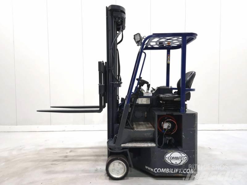 Combilift C3000CB Gas Stapler