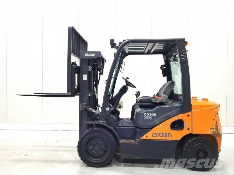 Doosan D30S-07 Diesel Stapler