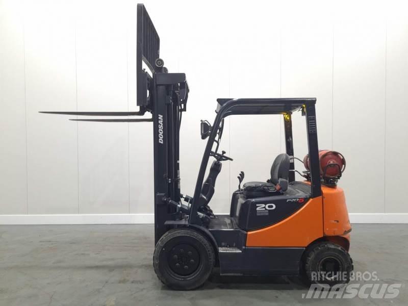Doosan G20 Gas Stapler